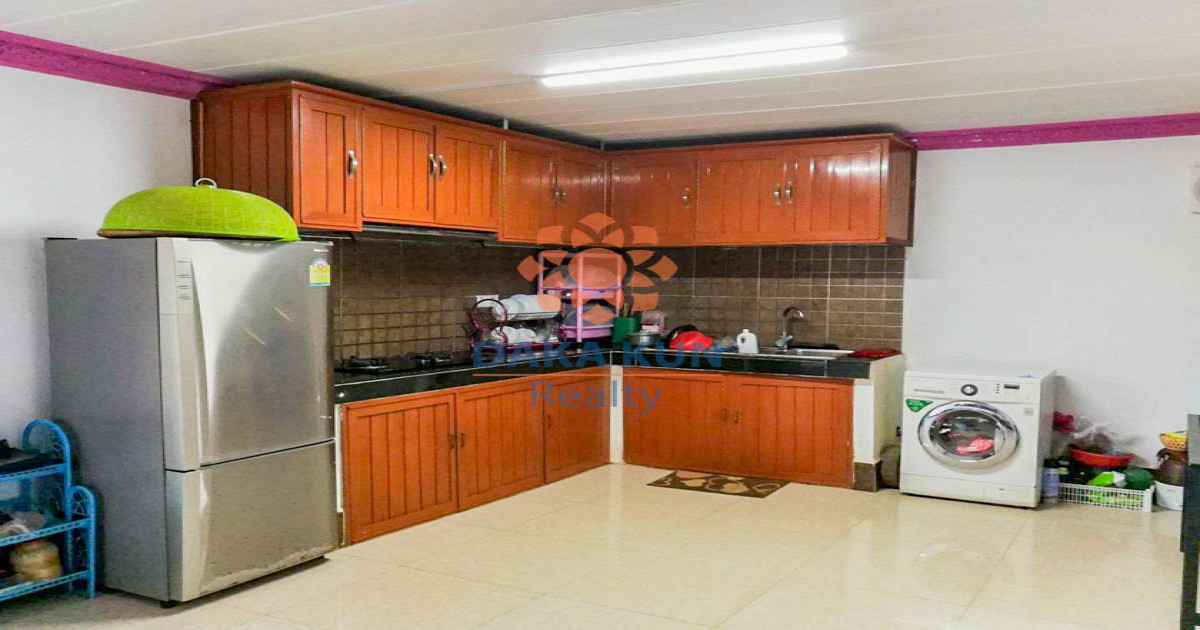 4 Bedrooms House for Rent in Siem Reap City, BBU Road